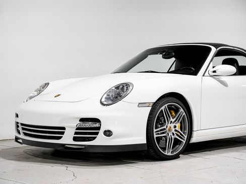 Used 2009 Porsche 911 Turbo AWD/4WD image 31