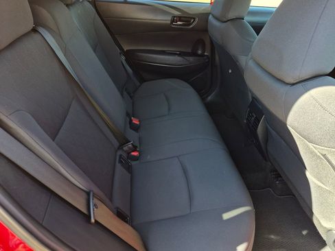 Used 2024 Toyota Corolla Cross LE FWD image 34