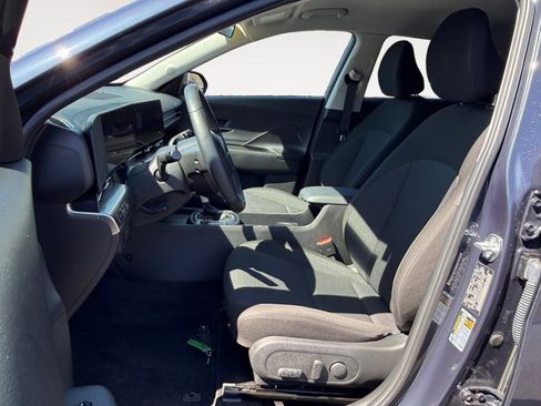 Certified 2025 Hyundai Kona SEL AWD/4WD image 12