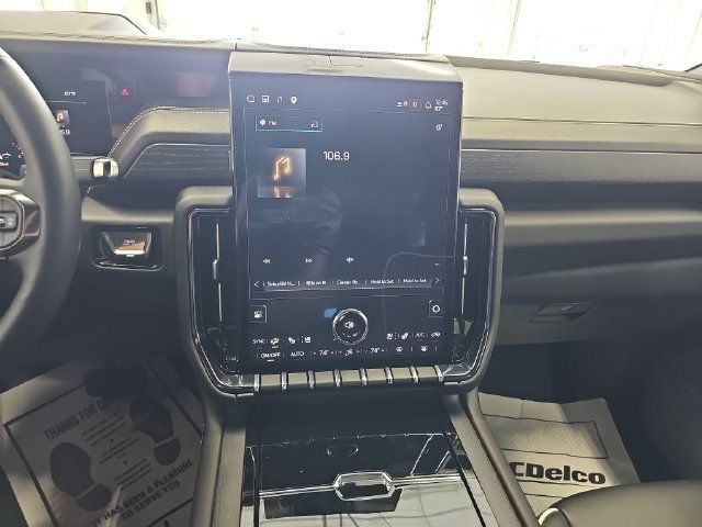 Used 2026 GMC Yukon AT4 Ultimate w/ LPO, Floor Liner Package AWD/4WD image 17