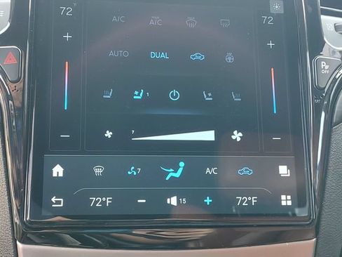 Used 2021 Jeep Grand Cherokee Laredo X AWD/4WD image 15