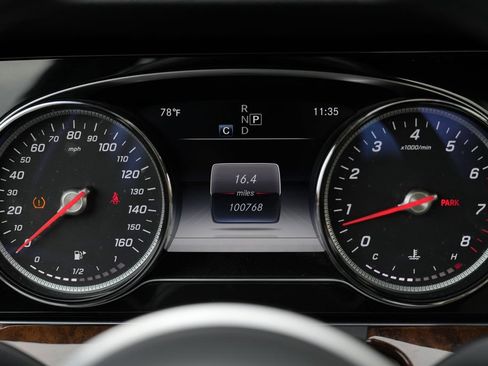 Used 2019 Mercedes-Benz E 300 4MATIC image 49