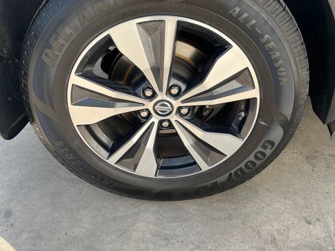 Used 2019 Nissan Murano S AWD/4WD image 25