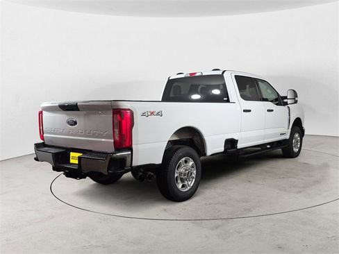 Certified 2025 Ford F350 XLT image 3