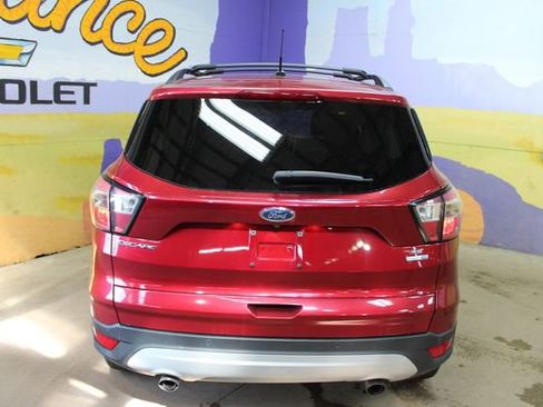 Used 2017 Ford Escape SE w/ Equipment Group 201A image 7