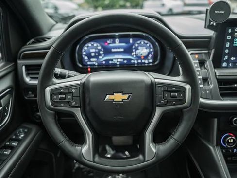 Used 2024 Chevrolet Tahoe Premier AWD/4WD image 33