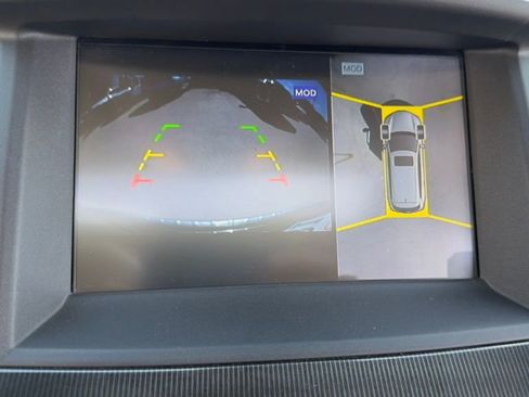 Used 2019 INFINITI QX60 Luxe w/ Essential Package FWD image 12