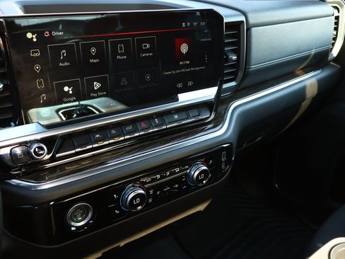 Used 2024 GMC Sierra 1500 Elevation image 18