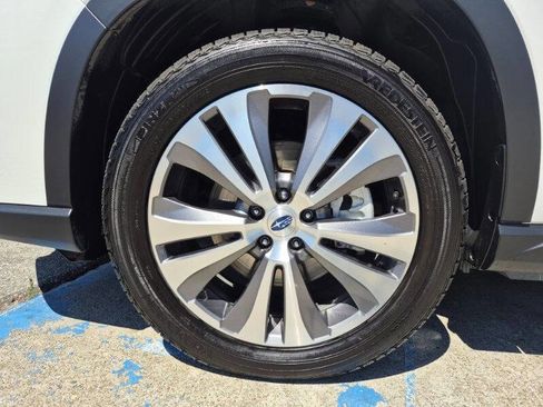 Used 2022 Subaru Ascent Touring image 8
