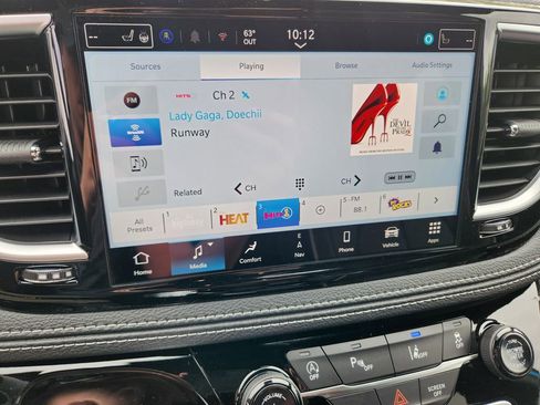 New 2026 Chrysler Pacifica Limited AWD/4WD image 18