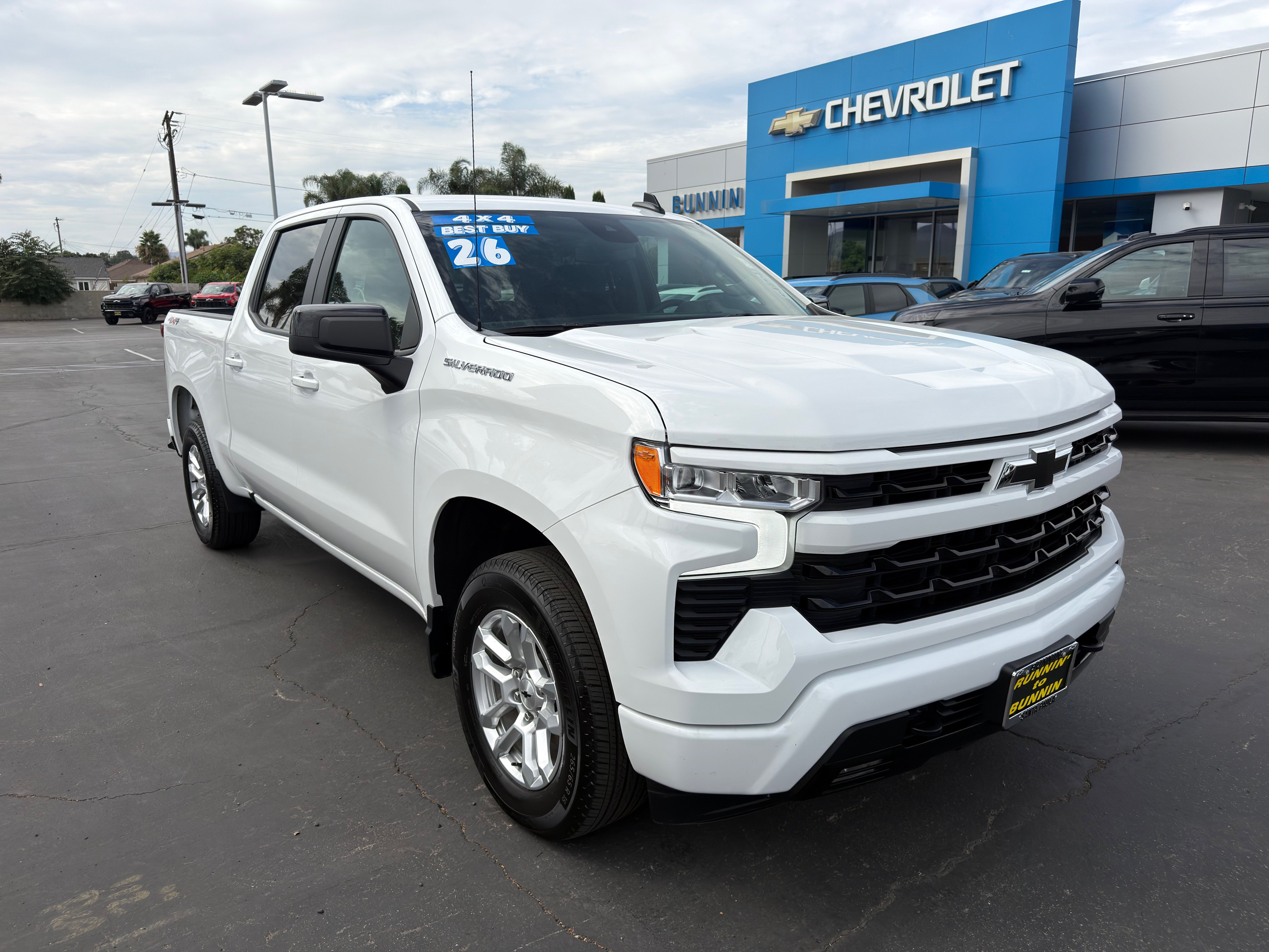 Used 2026 Chevrolet Silverado 1500 RST AWD/4WD image 2
