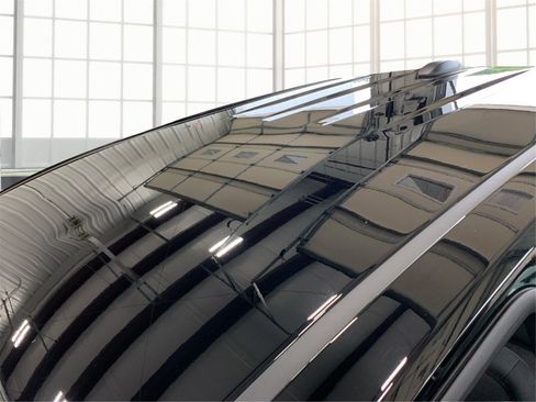 Used 2023 Chevrolet Colorado Trail Boss w/ Technology Package image 11