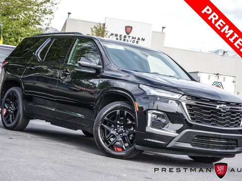 Used 2022 Chevrolet Traverse Premier w/ Redline Edition FWD image 1