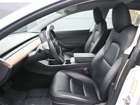 Used 2018 Tesla Model 3 Mid Range image 12