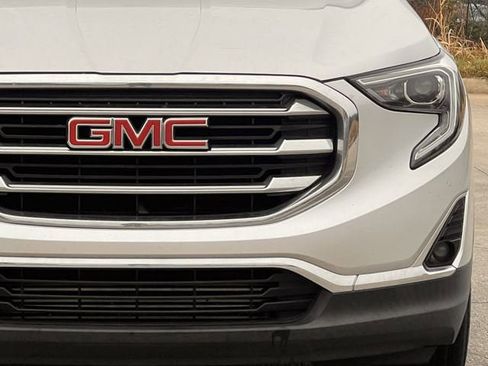 Used 2018 GMC Terrain SLT w/ Preferred Package image 9