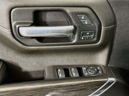 Used 2021 Chevrolet Silverado 1500 LTZ w/ LTZ Convenience Package II AWD/4WD image 24