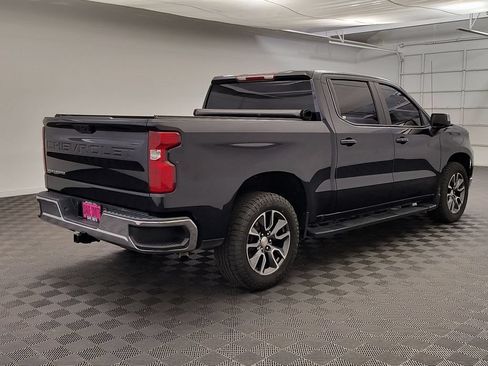 Used 2022 Chevrolet Silverado 1500 LT w/ Protection Package RWD image 9