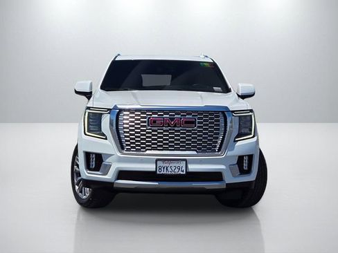 Used 2022 GMC Yukon Denali AWD/4WD image 2
