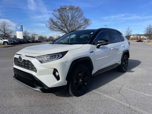 Used 2020 Toyota RAV4 XSE w/ XSE Grade Weather Package image 8
