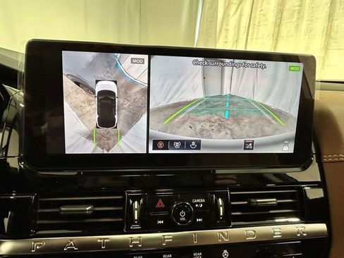 New 2026 Nissan Pathfinder Platinum image 16