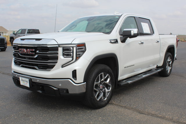 Used 2025 GMC Sierra 1500 SLT AWD/4WD image 9