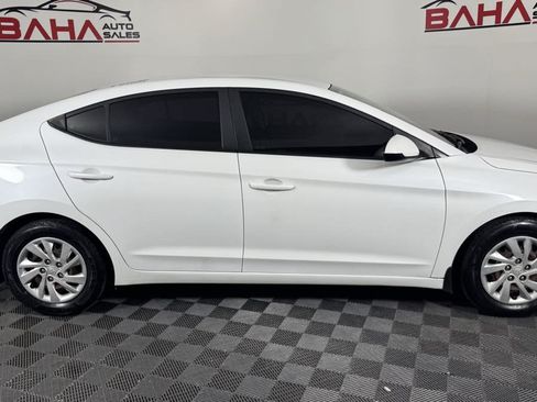 Used 2020 Hyundai Elantra SE w/ Cargo Package (C1) FWD image 7