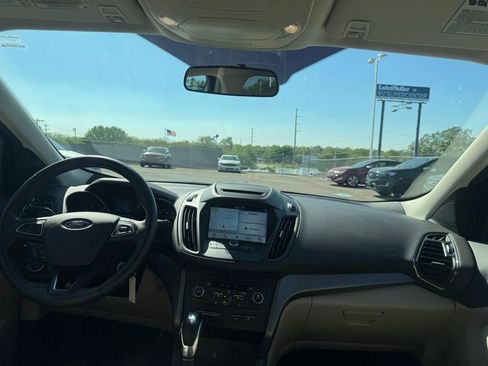 Used 2018 Ford Escape SEL image 10