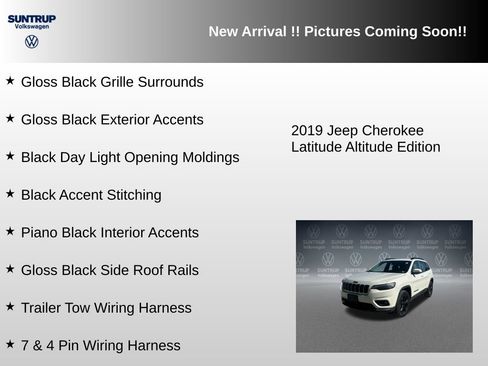 Used 2019 Jeep Cherokee Latitude Plus AWD/4WD image 12