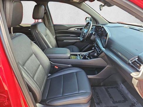 Certified 2024 Chevrolet Traverse LT FWD image 28