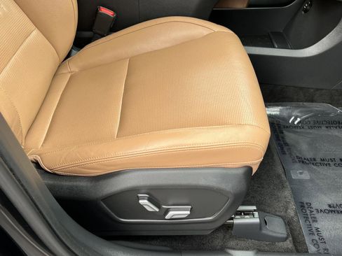 Certified 2024 Hyundai Santa Fe Limited AWD/4WD image 18