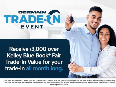 Used 2023 Chrysler Voyager LX image 2