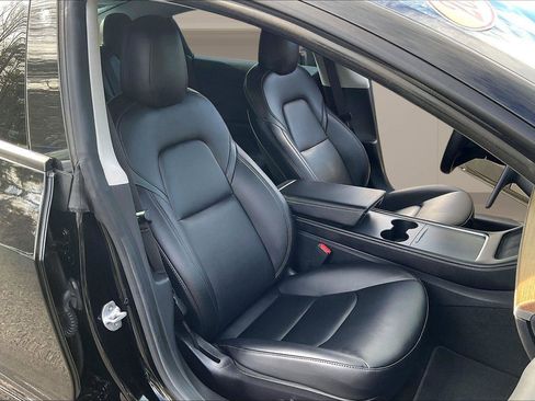 Used 2021 Tesla Model 3 Performance image 7