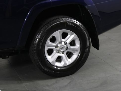 Used 2017 Toyota 4Runner SR5 RWD image 14