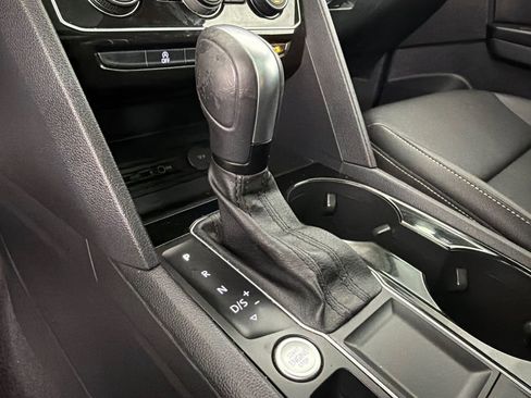 Used 2021 Volkswagen Atlas SEL image 33