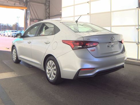 Used 2020 Hyundai Accent SE image 10