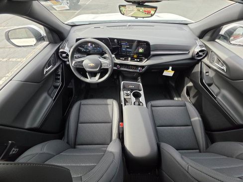 New 2026 Chevrolet Equinox LT image 24