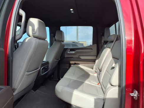 Used 2022 GMC Sierra 1500 SLT image 7
