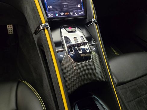 Used 2024 Ferrari Roma RWD image 37