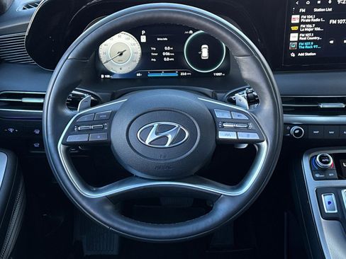 Used 2025 Hyundai Palisade Calligraphy image 16