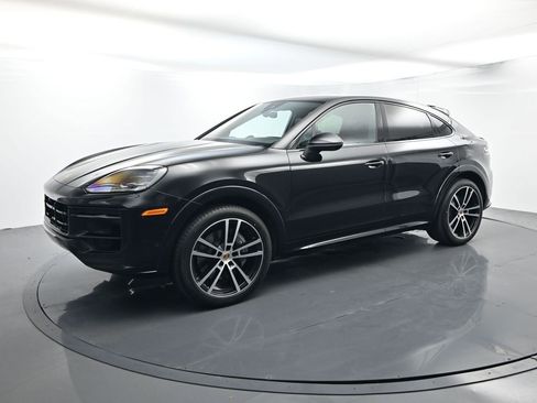 Certified 2024 Porsche Cayenne Coupe image 1