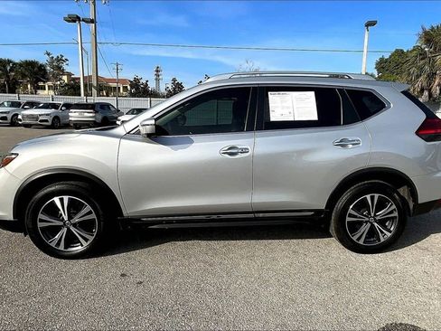 Used 2017 Nissan Rogue SL w/ SL Premium Package image 8
