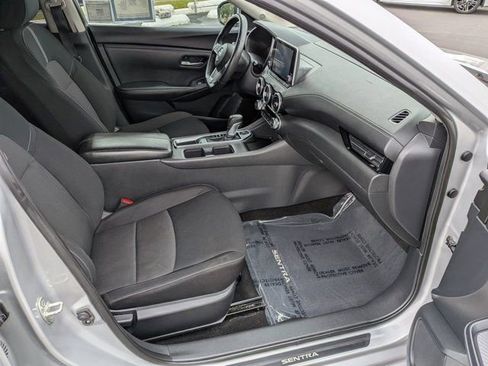 Used 2020 Nissan Sentra SV FWD image 5