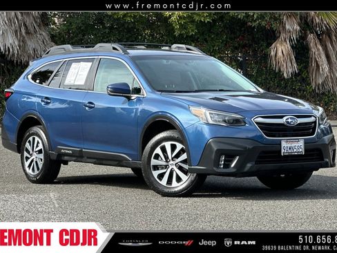 Used 2022 Subaru Outback Premium AWD/4WD image 1