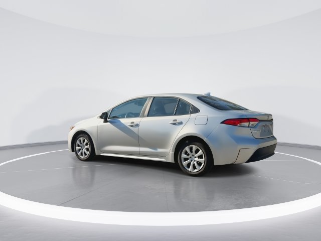 Used 2024 Toyota Corolla LE FWD image 6