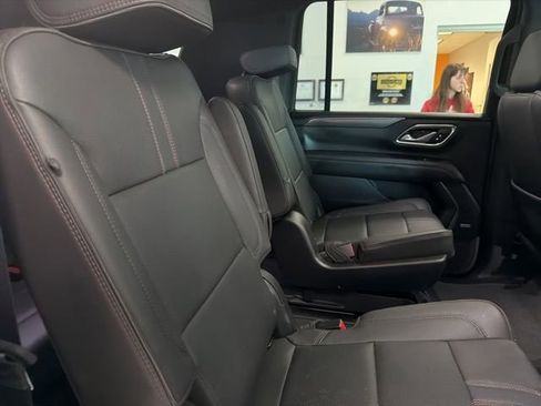 Certified 2023 Chevrolet Suburban RST w/ Luxury Package AWD/4WD image 27