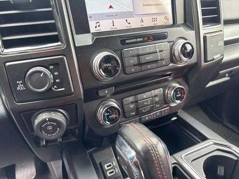 Used 2017 Ford F150 Lariat AWD/4WD image 14