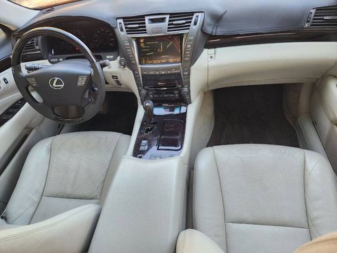 Used 2009 Lexus LS 460 RWD image 9