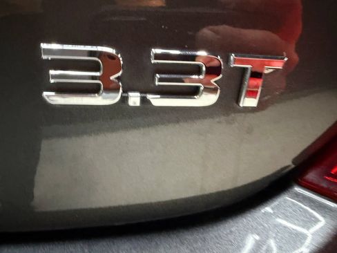 Used 2018 Genesis G90 3.3T Premium RWD image 54