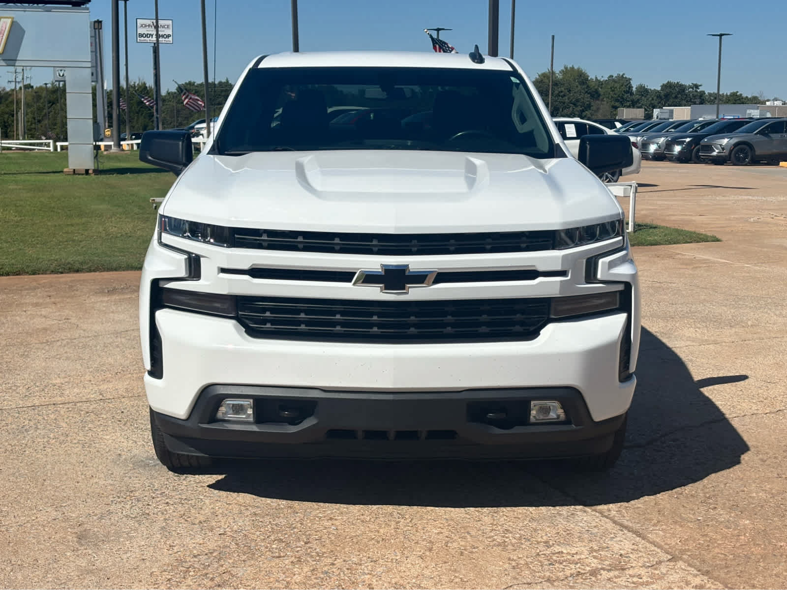 Used 2020 Chevrolet Silverado 1500 RST w/ Texas Edition AWD/4WD image 2