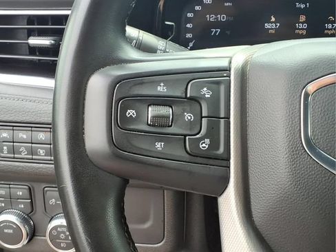 Used 2023 GMC Yukon Denali AWD/4WD image 13
